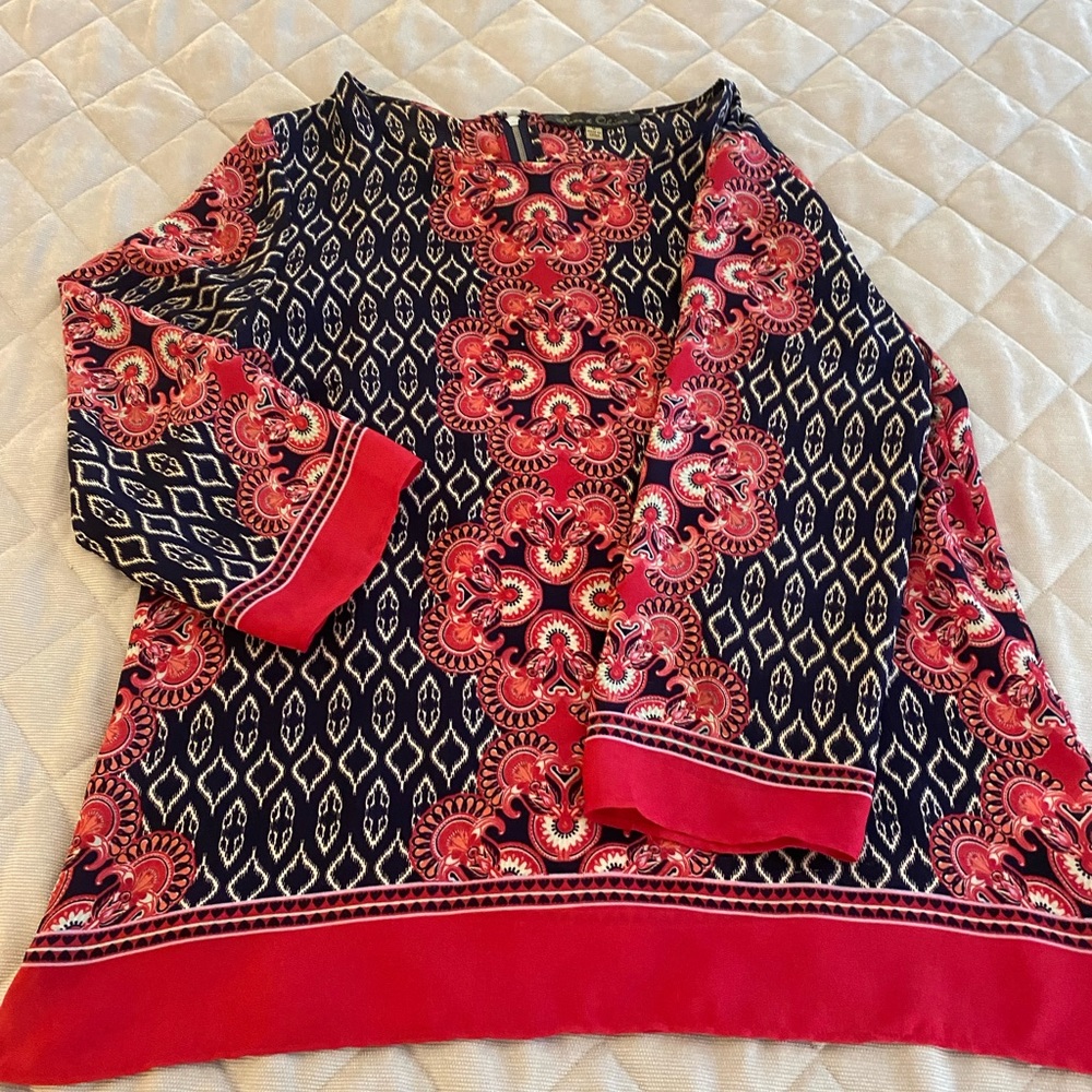 Colorful Women M shirt. Lightweight polyester.